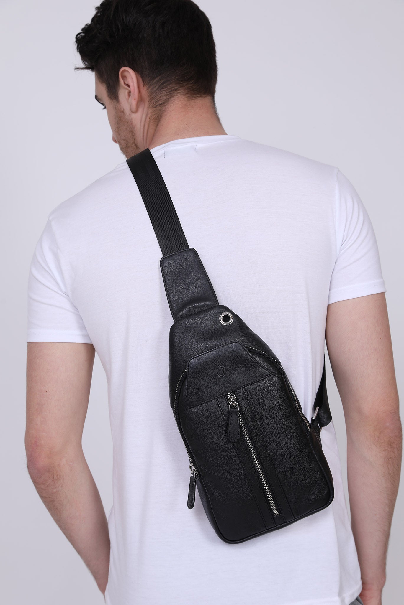 Oxhide Leather Men's Chest Bag - Travel Bag - Bikers Bag - Lightweight Anti-Theft Bag - Oxhide 10026 Black