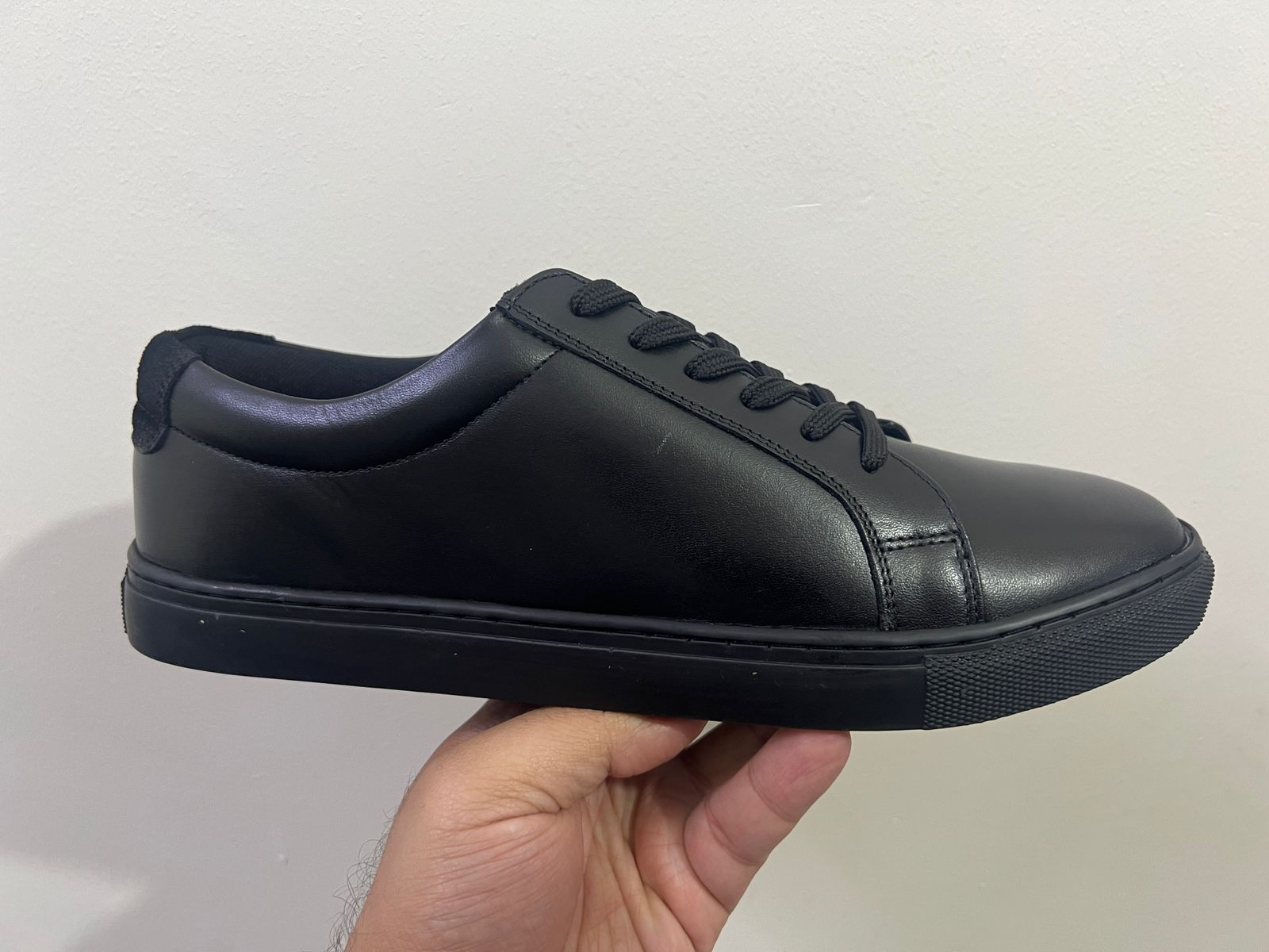 Black Leather Casual Sneakers -BOM-NEWTON3-BLK