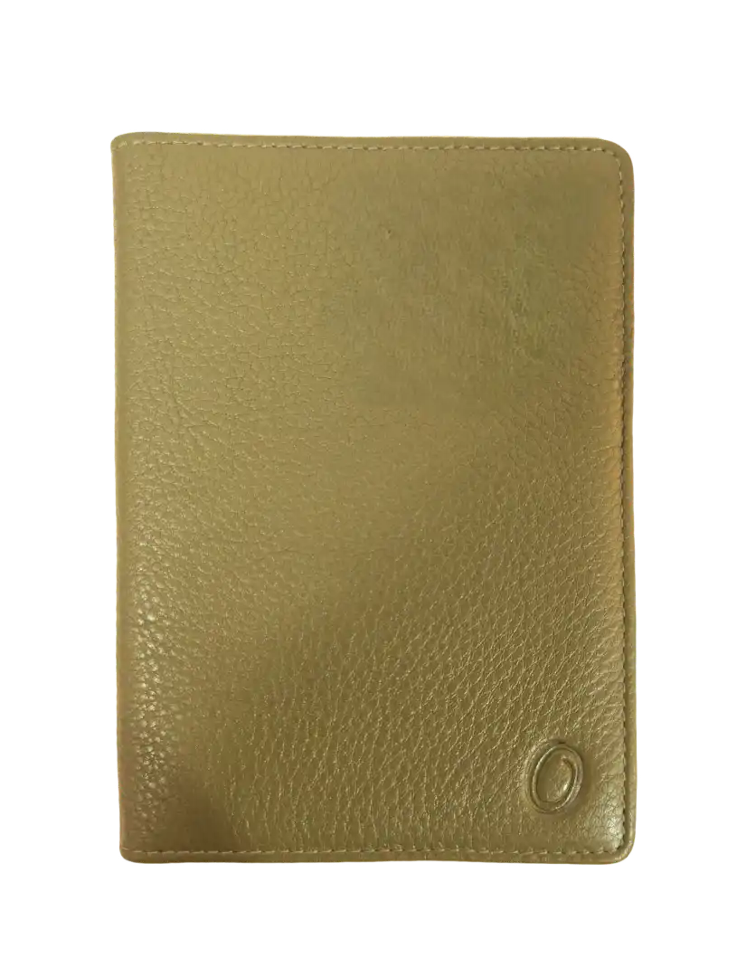 Green leather passport wallet 4297 – Oxhide