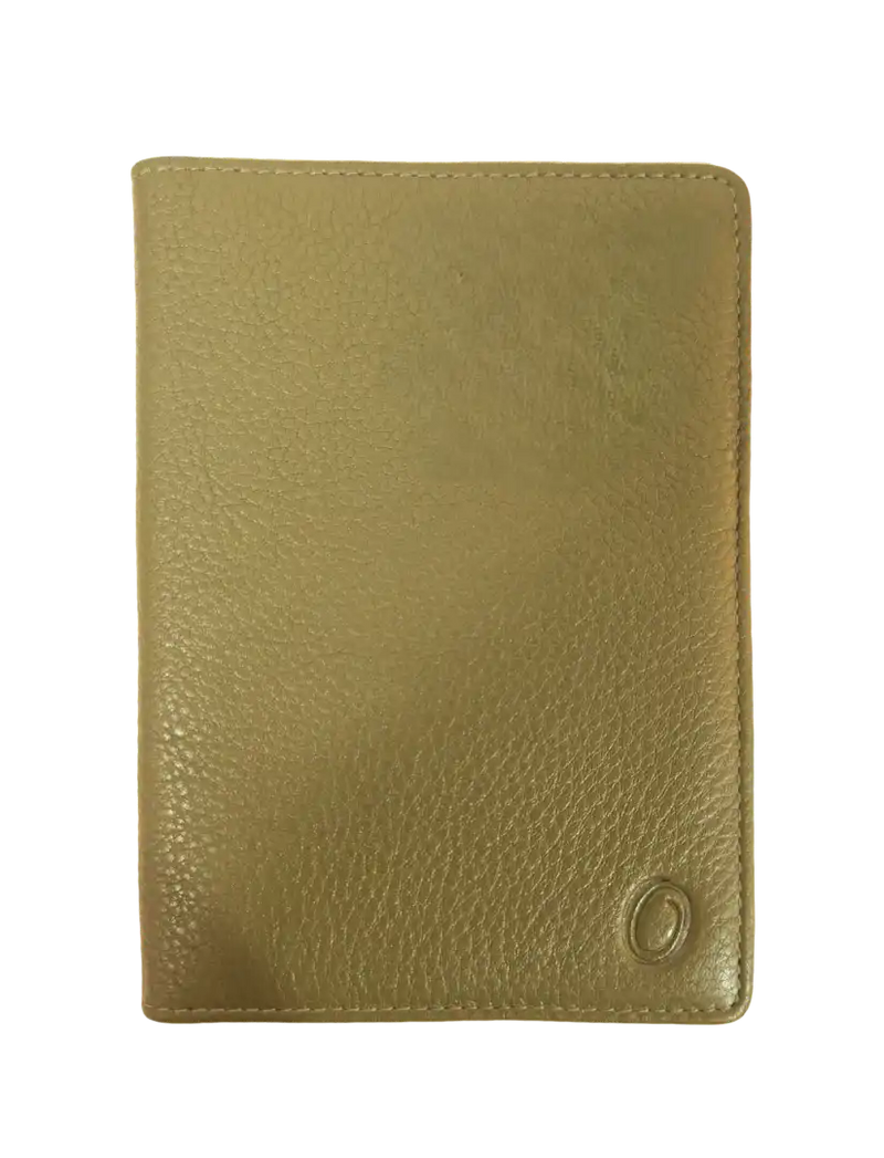 Green leather passport wallet 4297 – Oxhide