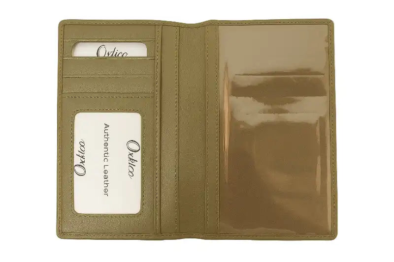 Green leather passport wallet 4297 – Oxhide