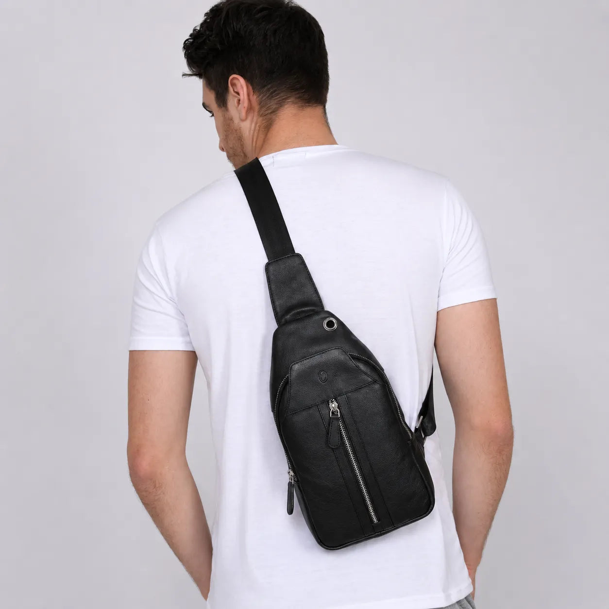 Oxhide Leather Men's Chest Bag - Travel Bag - Bikers Bag - Lightweight Anti-Theft Bag - Oxhide 10026 Black